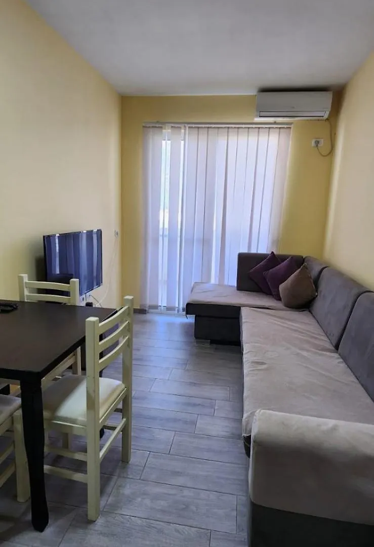 Summer Apartments In Shëngjin